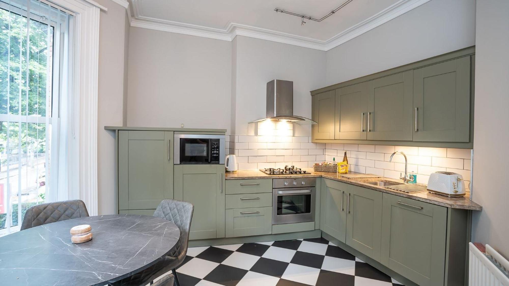 Queens Large 2 Bdr & 1 Bdr Apartments By Belfast City Breaks Extérieur photo