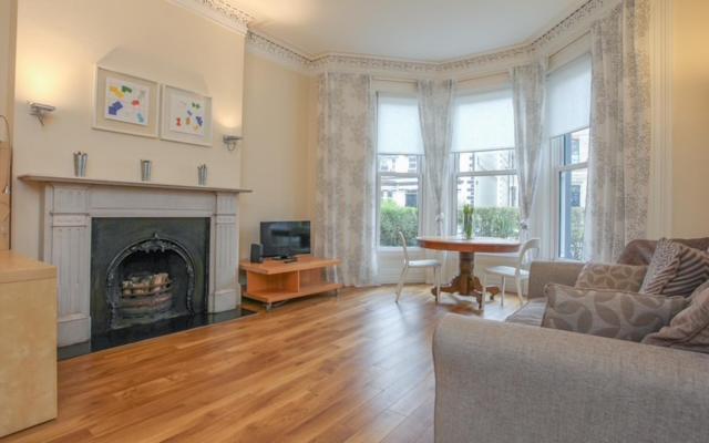 Queens Large 2 Bdr & 1 Bdr Apartments By Belfast City Breaks Extérieur photo
