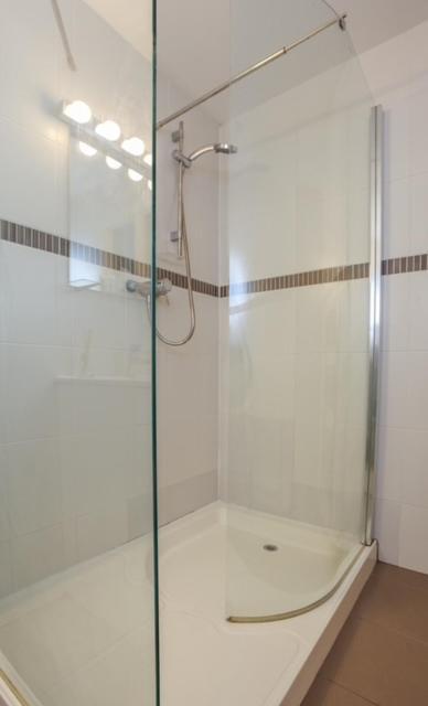 Queens Large 2 Bdr & 1 Bdr Apartments By Belfast City Breaks Extérieur photo