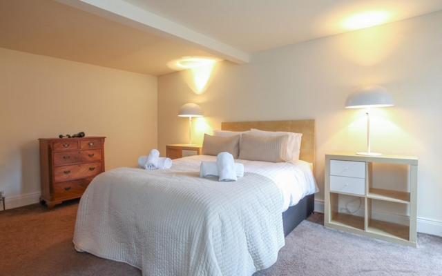 Queens Large 2 Bdr & 1 Bdr Apartments By Belfast City Breaks Extérieur photo