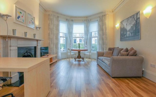 Queens Large 2 Bdr & 1 Bdr Apartments By Belfast City Breaks Extérieur photo