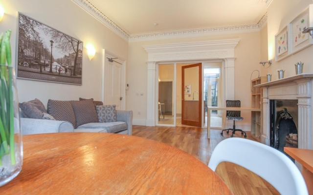 Queens Large 2 Bdr & 1 Bdr Apartments By Belfast City Breaks Extérieur photo